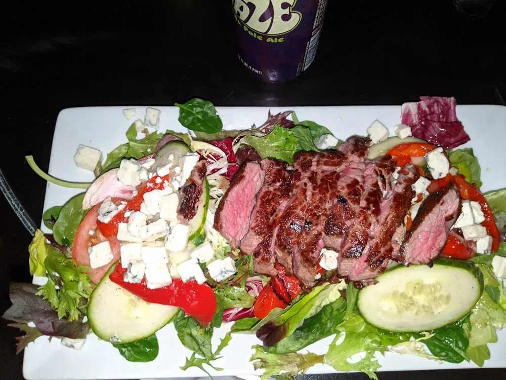 Filet Social Salad
